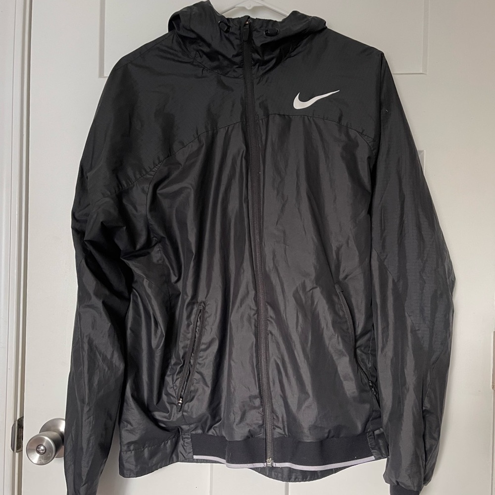Dri -Fit Nike windbreaker